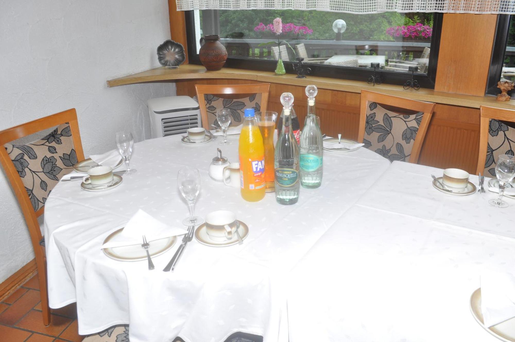 Hotel Kuehns Muehle Oestrich-Winkel Bagian luar foto