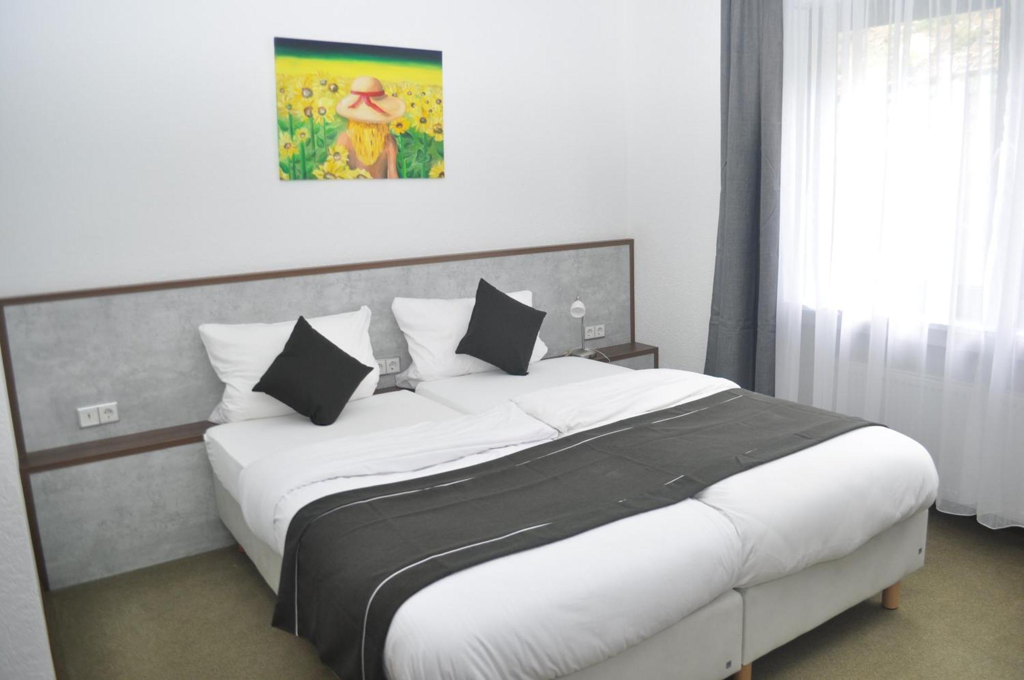 Hotel Kuehns Muehle Oestrich-Winkel Bagian luar foto