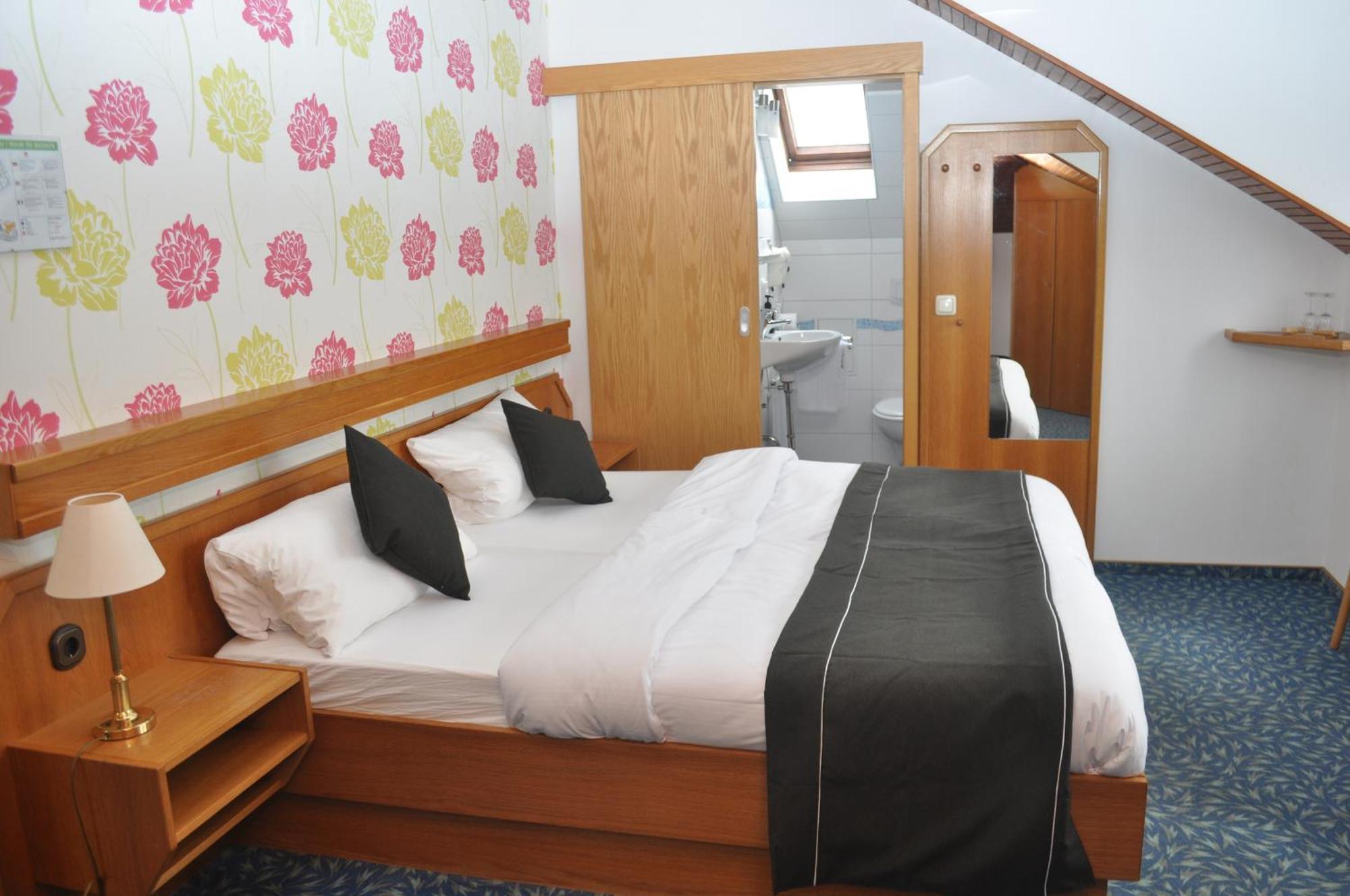 Hotel Kuehns Muehle Oestrich-Winkel Bagian luar foto