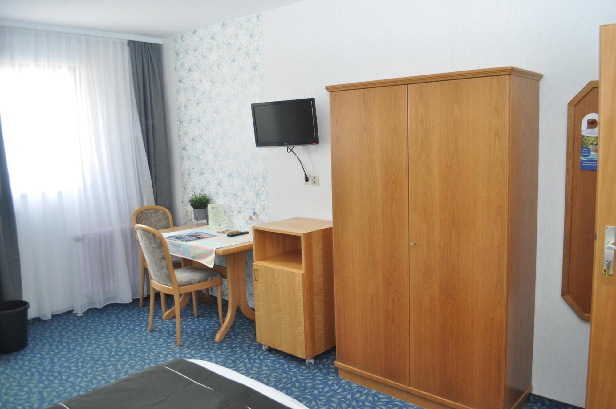 Hotel Kuehns Muehle Oestrich-Winkel Bagian luar foto